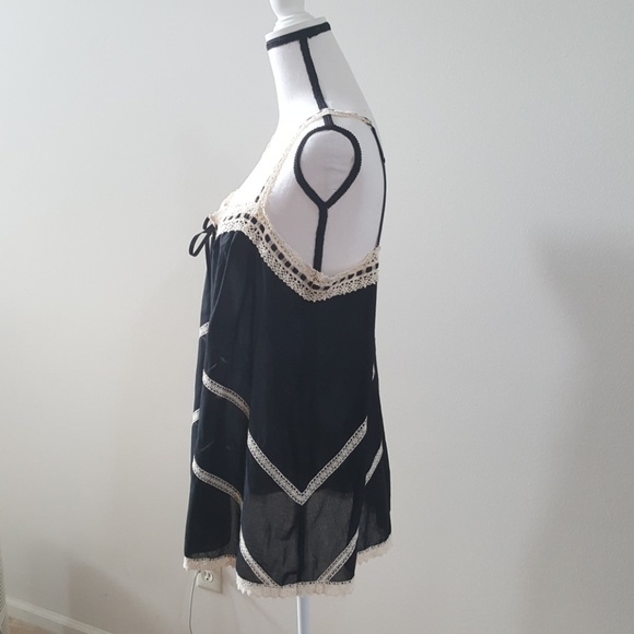 09:12 - Vintage Victoria's Secret Lingerie Set - Picture 2 of 8